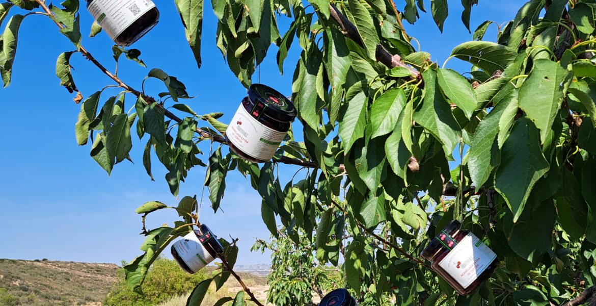 árbol con mermeladas